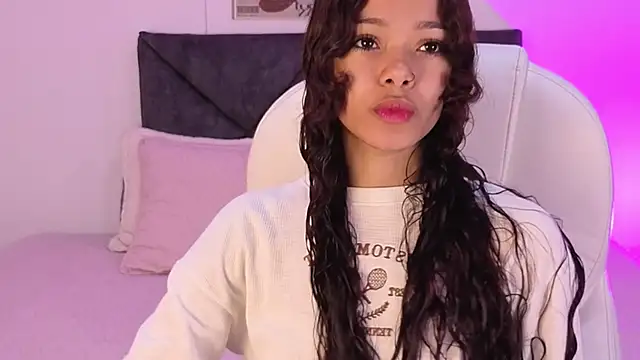 Snapshot of sara_sharma_ chatting on 10-01-25, 01:17 sara sharma online show from 10-01-25, 01:17