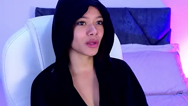 Snapshot of sara_sharma_ chatting on 10-03-25, 02:36 sara sharma online show from 10-03-25, 02:36