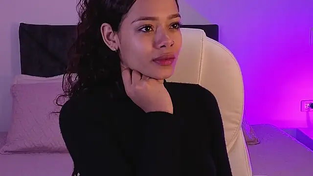 Snapshot of sara_sharma_ chatting on 10-27-25, 02:21 sara sharma online show from 10-27-25, 02:21