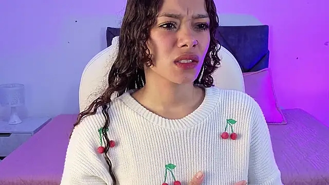 Snapshot of sara_sharma_ chatting on 11-26-25, 01:23 sara sharma online show from 11-26-25, 01:23