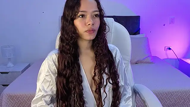 Snapshot of sara_sharma_ chatting on 11-27-25, 01:46 sara sharma online show from 11-27-25, 01:46