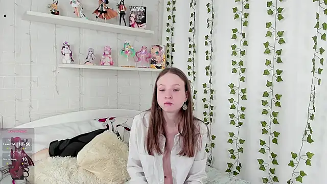 Snapshot of b4by_Emilia chatting on 03-19-25, 05:52 b4by Emilia online show from 03-19-25, 05:52