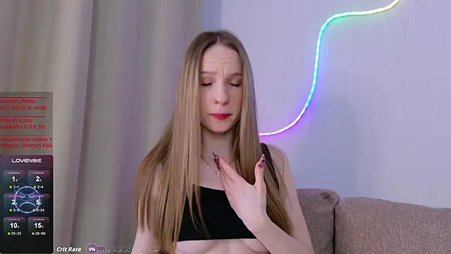 Snapshot of b4by_Emilia chatting on 12-17-25, 09:37 b4by Emilia online show from 12-17-25, 09:37