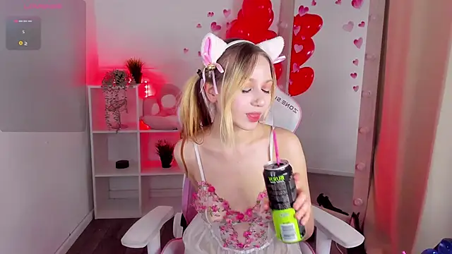 SweetieAngela online show from 02-18-25, 03:42