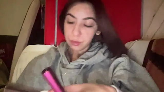 Snapshot of sarrah_rossy chatting on 03-04-25, 01:55 sarrah rossy online show from 03-04-25, 01:55