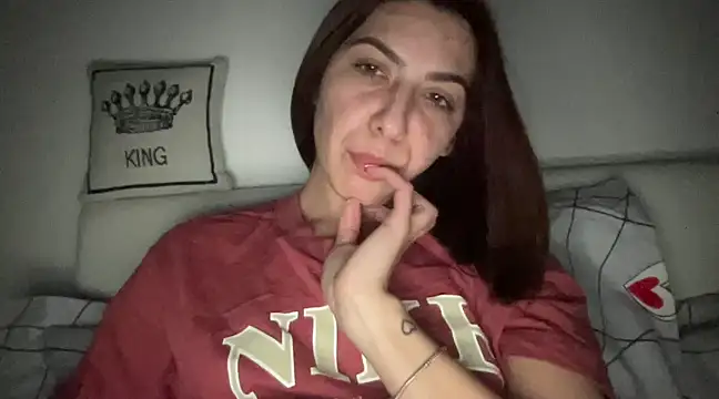 Snapshot of sarrah_rossy chatting on 03-08-25, 10:45 sarrah rossy online show from 03-08-25, 10:45