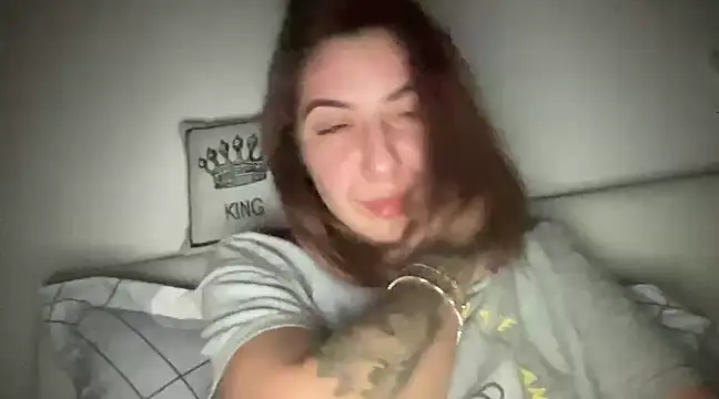 Snapshot of sarrah_rossy chatting on 03-11-25, 08:20 sarrah rossy online show from 03-11-25, 08:20