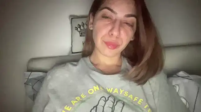 Snapshot of sarrah_rossy chatting on 03-11-25, 11:37 sarrah rossy online show from 03-11-25, 11:37