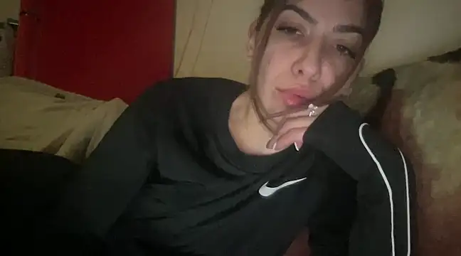 Snapshot of sarrah_rossy chatting on 03-15-25, 07:16 sarrah rossy online show from 03-15-25, 07:16