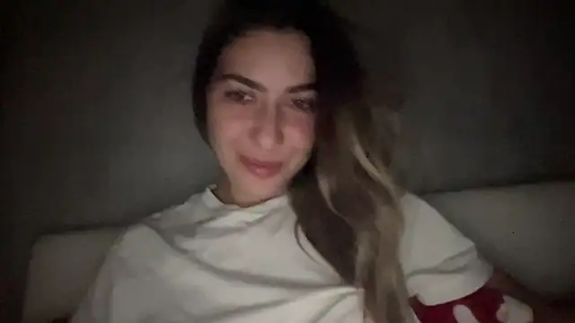 Snapshot of sarrah_rossy chatting on 11-08-25, 10:30 sarrah rossy online show from 11-08-25, 10:30