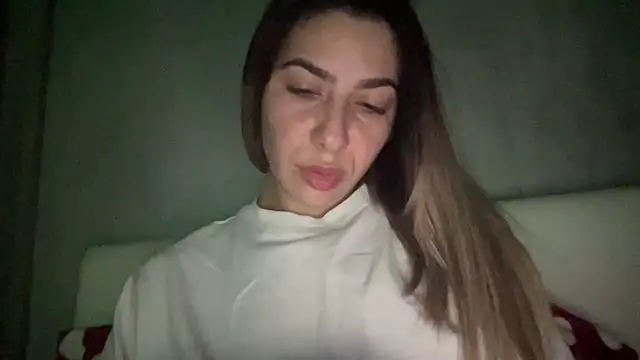 Snapshot of sarrah_rossy chatting on 11-19-25, 09:04 sarrah rossy online show from 11-19-25, 09:04