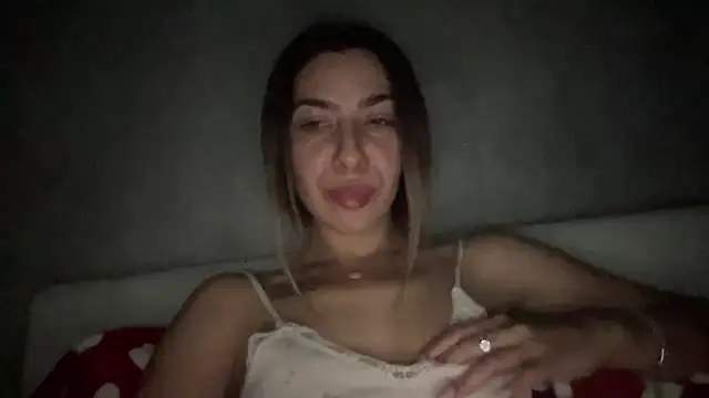 Snapshot of sarrah_rossy chatting on 11-22-25, 10:42 sarrah rossy online show from 11-22-25, 10:42