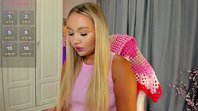  Loneve   online show from 09-18-25, 03:58