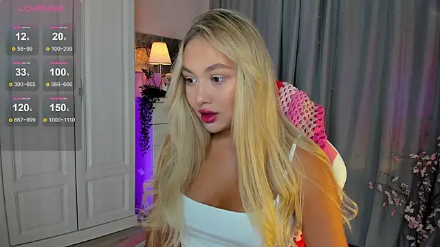  Loneve   online show from 09-26-25, 03:16