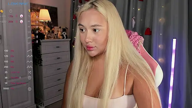  Loneve   online show from 03-26-26, 04:01