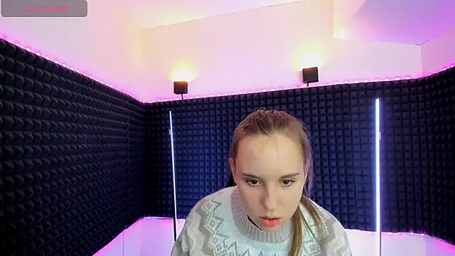 Snapshot of Lika_0ne chatting on 02-24-25, 12:59 Lika 0ne online show from 02-24-25, 12:59