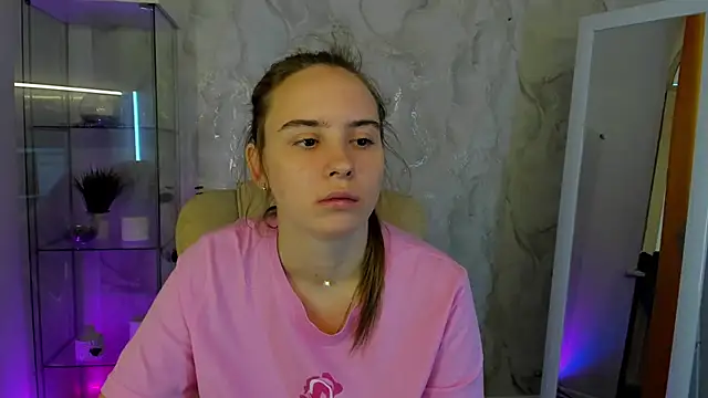 Snapshot of Lika_0ne chatting on 10-26-25, 11:05 Lika 0ne online show from 10-26-25, 11:05