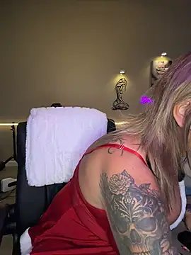 bossyroxy84 online show from 12-19-25, 01:12