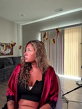 bossyroxy84 online show from 07-16-26, 03:07