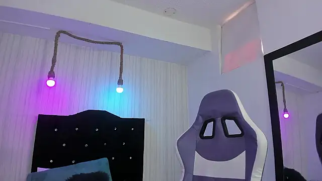 nicky angel1 online show from 02-07-26, 06:44