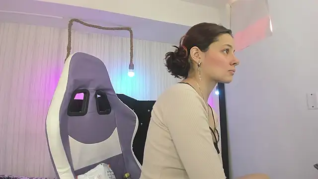 nicky angel1 online show from 02-10-26, 06:45