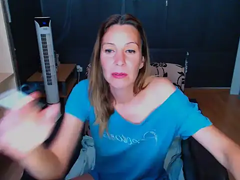 hannaha online show from 06-07-26, 07:06