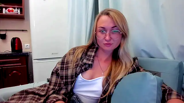 your Goddess Eva online show from 09-11-25, 07:25