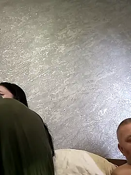 Greta Tamar online show from 10-12-25, 06:34