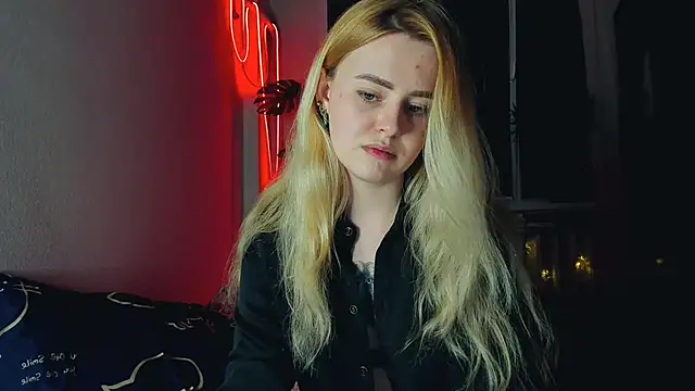 Snapshot of Alexa_Pirs chatting on 03-07-25, 05:38 Alexa Pirs online show from 03-07-25, 05:38