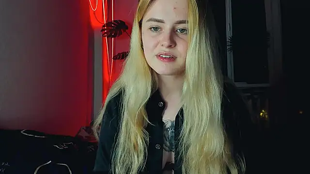 Snapshot of Alexa_Pirs chatting on 03-07-25, 08:44 Alexa Pirs online show from 03-07-25, 08:44