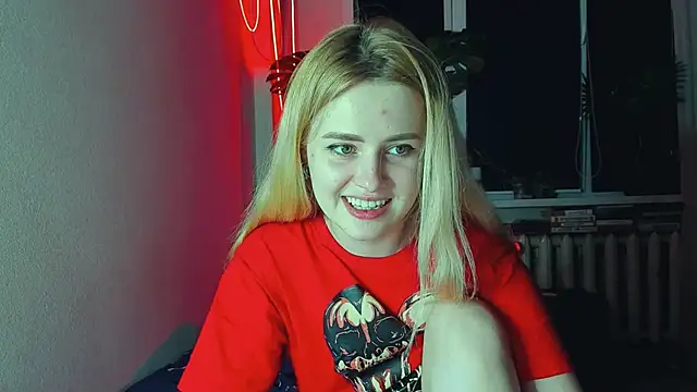 Snapshot of Alexa_Pirs chatting on 03-08-25, 03:28 Alexa Pirs online show from 03-08-25, 03:28