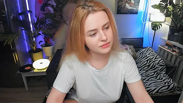 Snapshot of Alexa_Pirs chatting on 12-04-25, 09:12 Alexa Pirs online show from 12-04-25, 09:12