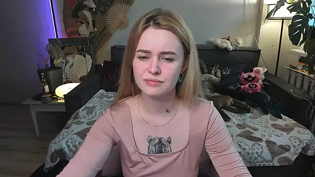 Alexa Pirs online show from 04-29-26, 03:49