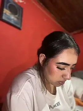 Scarlett-LS online show from 11-18-25, 02:50