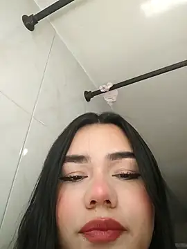 Snapshot of nikki_grey chatting on 11-02-25, 05:59 nikki grey online show from 11-02-25, 05:59