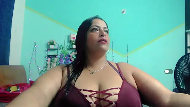 Snapshot of NickyRibeiro chatting on 10-30-25, 02:24 NickyRibeiro online show from 10-30-25, 02:24