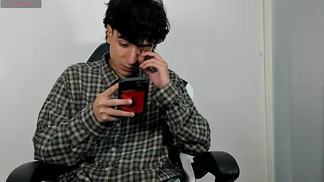 salvatore montt online show from 03-01-25, 05:52