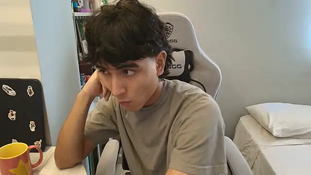 salvatore montt online show from 10-17-25, 09:17