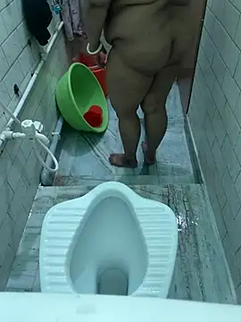 Snapshot of Lizza_boudi chatting on 09-12-25, 08:58 Lizza boudi online show from 09-12-25, 08:58