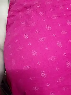 Snapshot of Lizza_boudi chatting on 11-29-25, 04:15 Lizza boudi online show from 11-29-25, 04:15