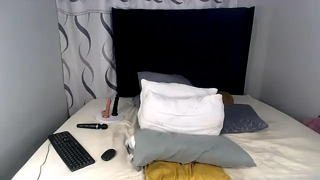 Snapshot of BigbootyliciousXXX chatting on 04-28-26, 02:27 BigbootyliciousXXX online show from 04-28-26, 02:27