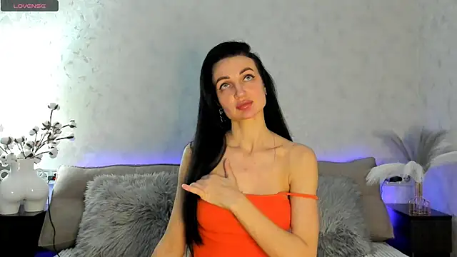 Snapshot of Tina_Mart chatting on 03-06-25, 07:32 Tina Mart online show from 03-06-25, 07:32