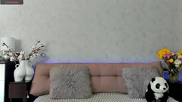 Snapshot of Tina_Mart chatting on 10-24-25, 10:55 Tina Mart online show from 10-24-25, 10:55