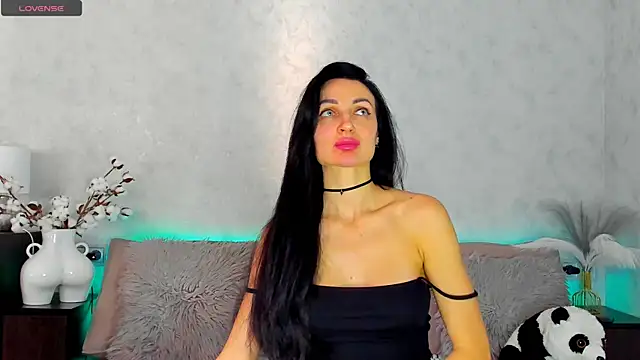 Snapshot of Tina_Mart chatting on 11-22-25, 11:53 Tina Mart online show from 11-22-25, 11:53