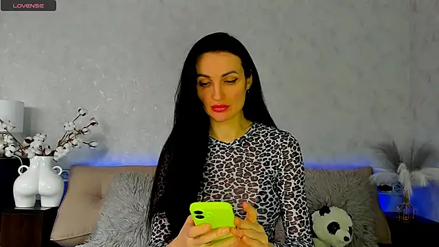 Tina Mart online show from 02-16-26, 08:54