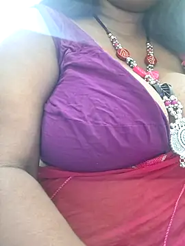 Snapshot of SX-JUHI chatting on 10-07-25, 02:03 SX-JUHI online show from 10-07-25, 02:03