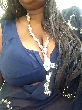 Snapshot of SX-JUHI chatting on 11-14-25, 08:40 SX-JUHI online show from 11-14-25, 08:40