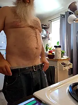 Snapshot of HardSteele97 chatting on 10-17-25, 06:43 HardSteele97 online show from 10-17-25, 06:43