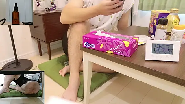 YARASERO-kun online show from 09-12-25, 04:56