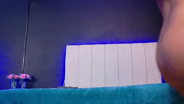 MariamLaraa online show from 10-15-25, 02:33